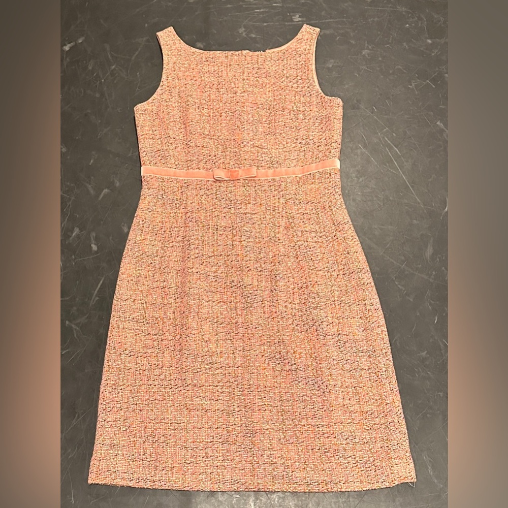 GAP pink knee-length women’s dress - size 4 - great condition!